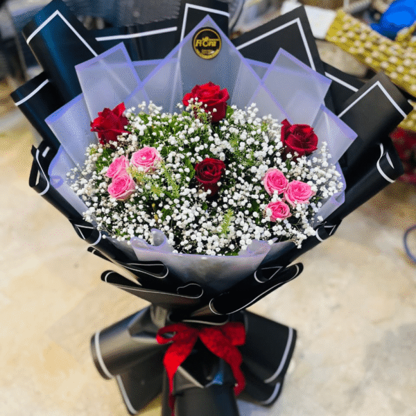 Bold Black & Romantic Red/Pink Roses Bouquet
