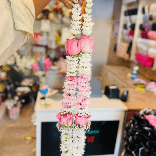 Pink Roses aur White Flower Festive Mala/Garland