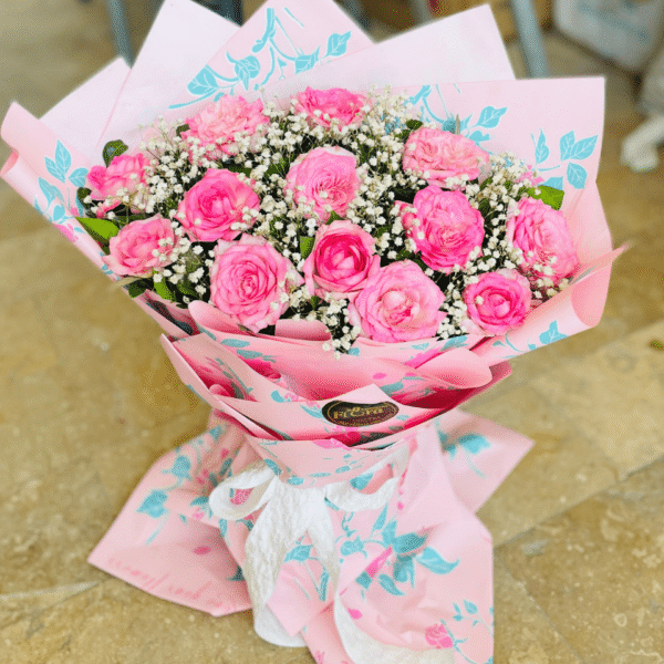 Classic Dozen Pink Roses Bouquet