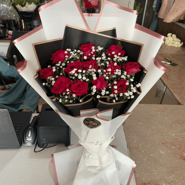 Premium Red Roses Grand Bouquet
