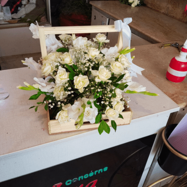 White Roses aur Lily Basket