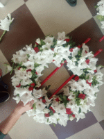 Classic White Wreath - Image 2